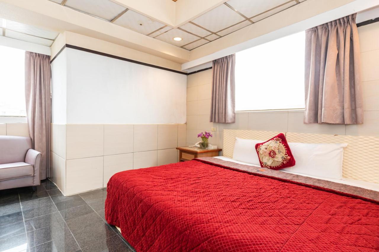 Yi Pin Business Hotel Taoyuan Eksteriør bilde