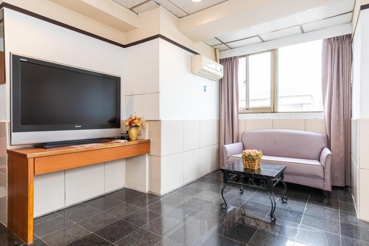 Yi Pin Business Hotel Taoyuan Eksteriør bilde