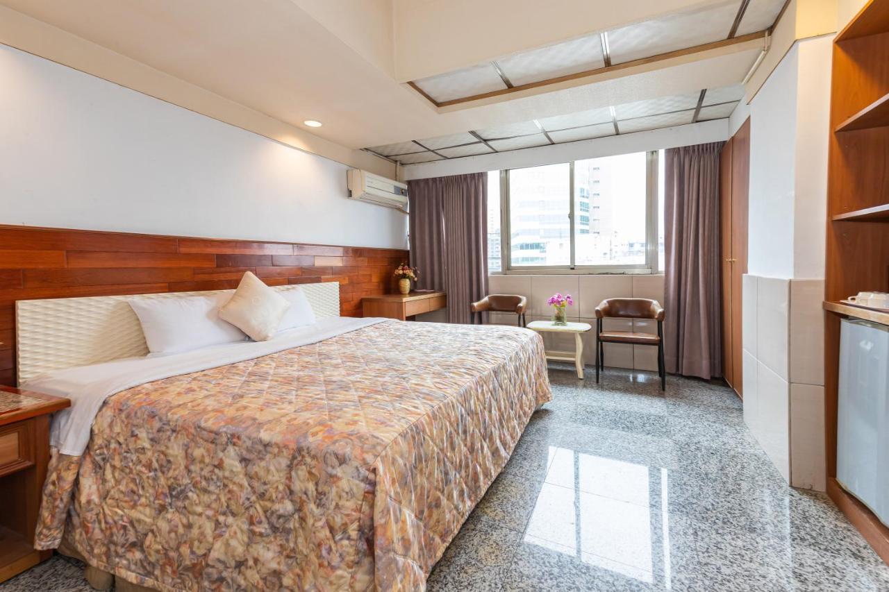 Yi Pin Business Hotel Taoyuan Eksteriør bilde