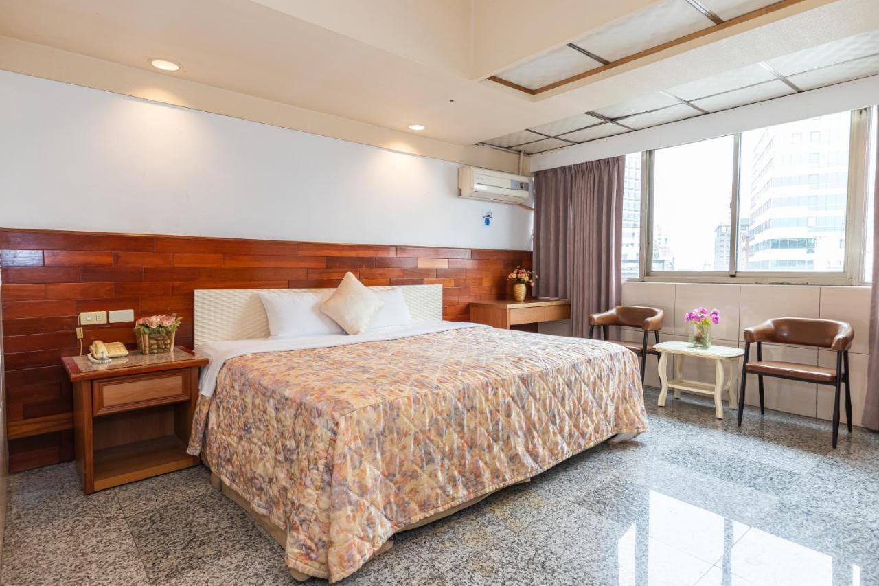 Yi Pin Business Hotel Taoyuan Eksteriør bilde