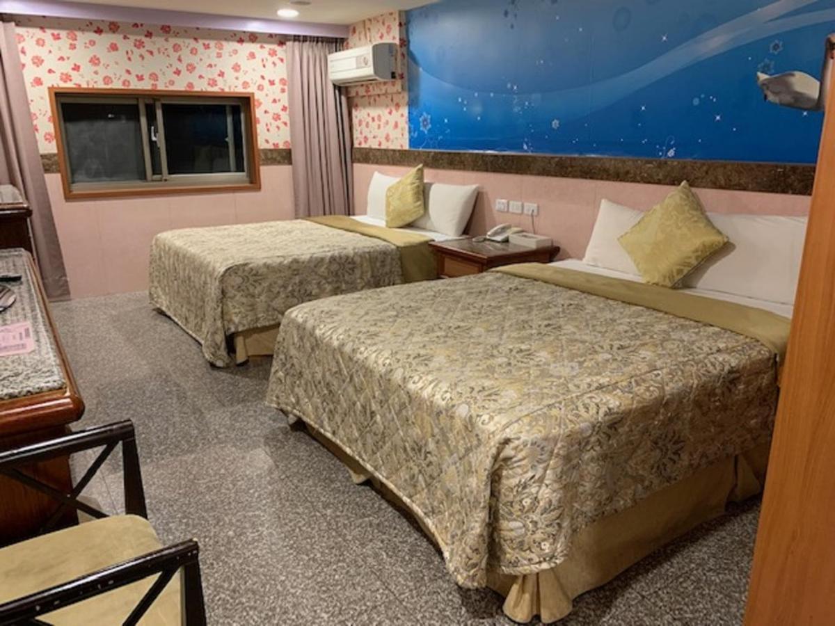 Yi Pin Business Hotel Taoyuan Eksteriør bilde
