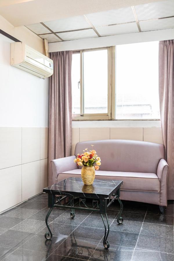 Yi Pin Business Hotel Taoyuan Eksteriør bilde