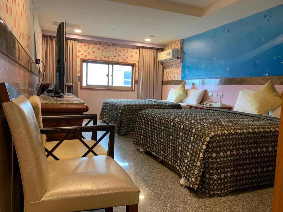 Yi Pin Business Hotel Taoyuan Eksteriør bilde