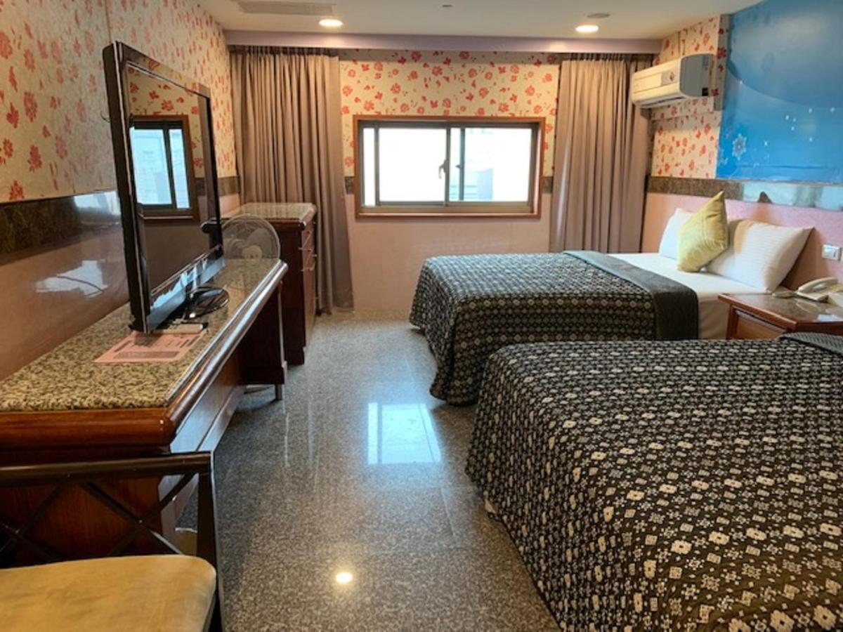 Yi Pin Business Hotel Taoyuan Eksteriør bilde