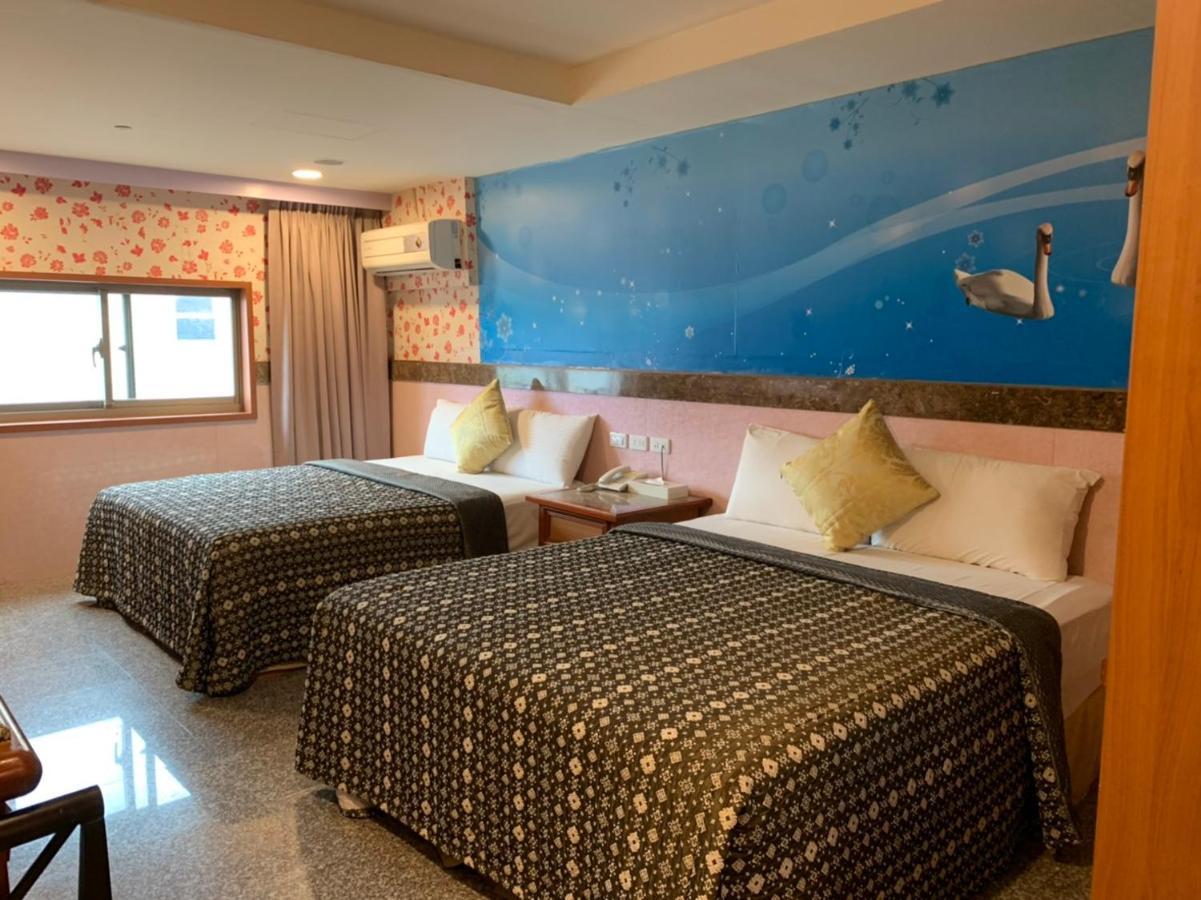 Yi Pin Business Hotel Taoyuan Eksteriør bilde