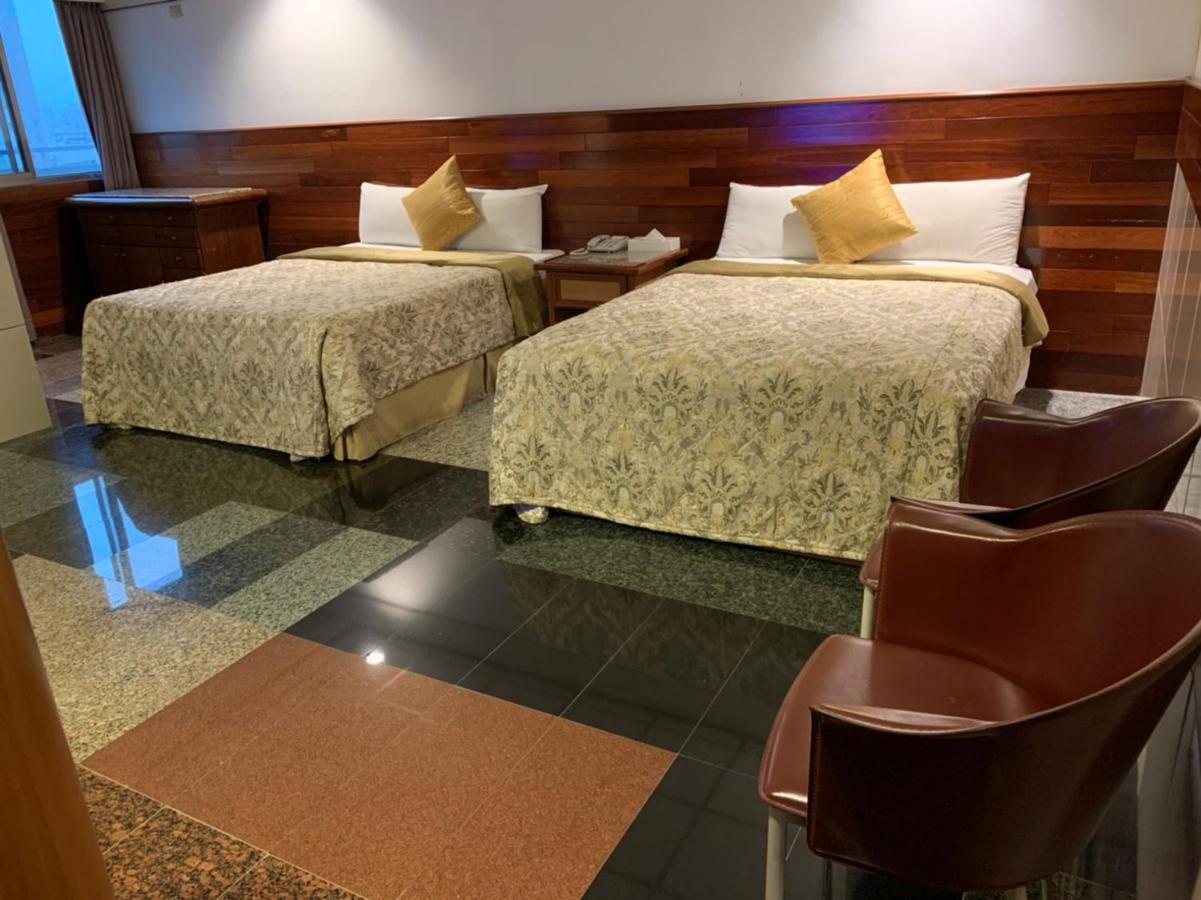 Yi Pin Business Hotel Taoyuan Eksteriør bilde